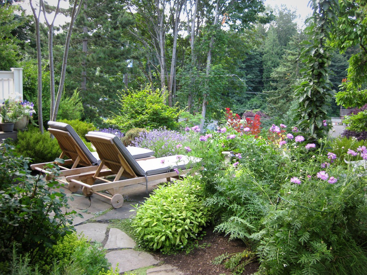 montlake-upper-patio